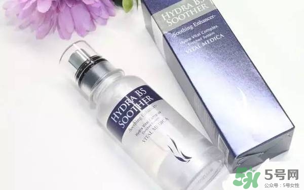 ahc神仙水和b5水區(qū)別 ahc神仙水和ahc b5玻尿酸精華哪個好？