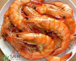 煮蝦用熱水還是冷水？白水煮蝦是冷水下鍋還是熱水下鍋好？