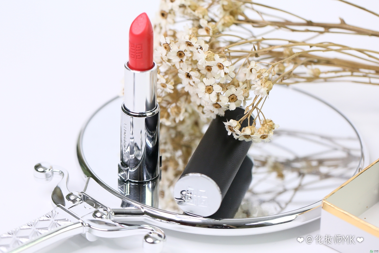 紀(jì)梵希小羊皮是真皮嗎？紀(jì)梵希小羊皮是羊皮嗎？