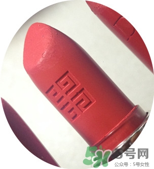 紀(jì)梵希小羊皮是啞光嗎？紀(jì)梵希小羊皮干不干？