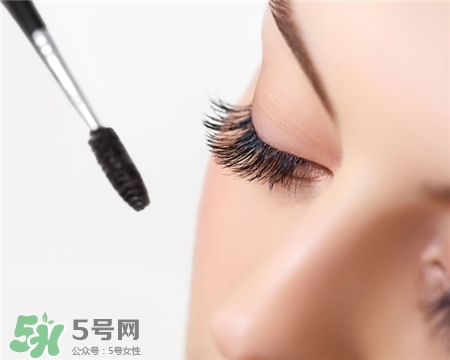 孕睫術(shù)會引起黑眼圈嗎?孕睫術(shù)有什么危害? 孕睫術(shù)會引起黑眼圈嗎?孕睫術(shù)有什么危害?