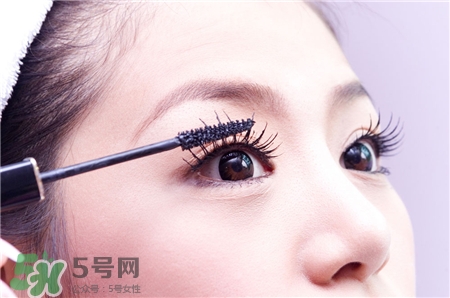 孕睫術(shù)會引起黑眼圈嗎?孕睫術(shù)有什么危害? 孕睫術(shù)會引起黑眼圈嗎?孕睫術(shù)有什么危害?