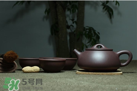 如何清洗紫砂壺茶垢？紫砂壺的茶垢怎么清洗？