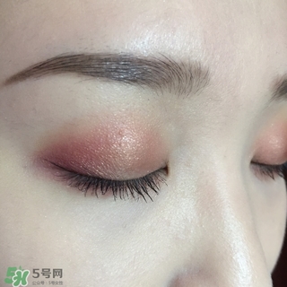 紅棕色眼影怎么化？紅棕色眼影畫(huà)法步驟