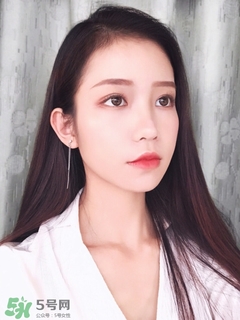 紅棕色適合什么膚色？紅棕色適合黃皮嗎？