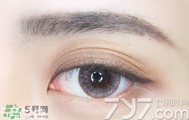 假睫毛怎么貼自然，你不知道的事