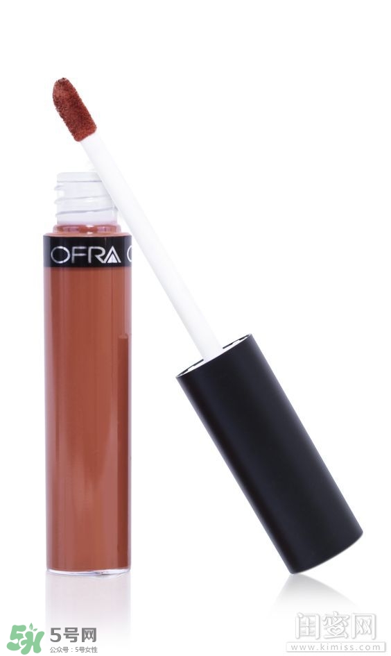 豆沙色和南瓜色的區(qū)別 豆沙色和南瓜色哪個好看？