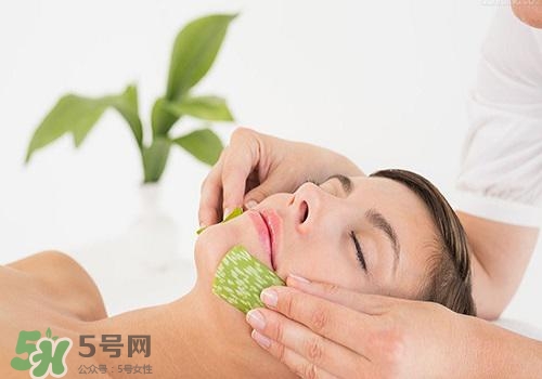 蘆薈涂在臉上發(fā)癢是怎么回事？蘆薈涂在臉上發(fā)癢怎么辦？