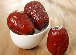干紅棗發(fā)黑能吃嗎？紅棗過期變黑能吃嗎？
