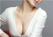 自體脂肪豐胸有風(fēng)險(xiǎn)嗎？自體脂肪豐胸的危害