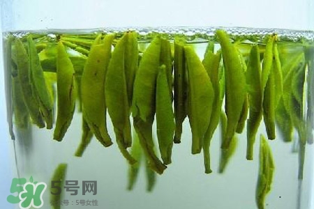喝茶好還是白開水好？喝茶和喝白開水哪個(gè)好？
