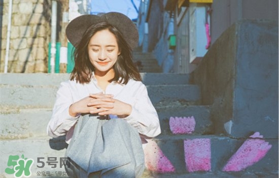 割雙眼皮多久可以化妝？割雙眼皮多久恢復(fù)自然