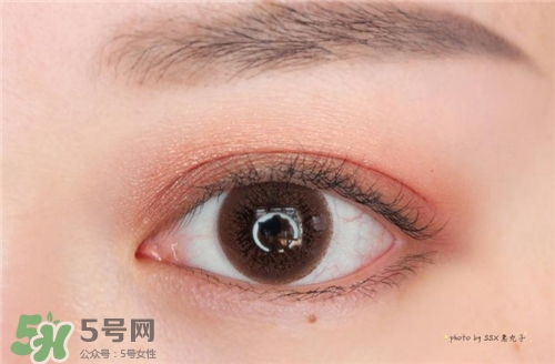 愛(ài)麗小屋rd305眼影試色 愛(ài)麗小屋rd305眼影試色圖 愛(ài)麗小屋rd305眼影試色 愛(ài)麗小屋rd305眼影試色圖