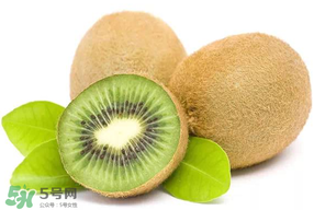 獼猴桃有點(diǎn)硬可以吃嗎？獼猴桃有點(diǎn)硬怎么吃？