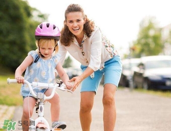 騎自行車消耗多少卡路里？騎自行車消耗熱量
