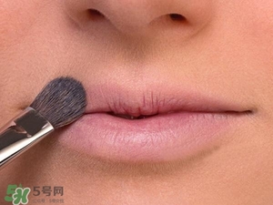 櫻花粉是什么顏色？櫻花粉口紅試色