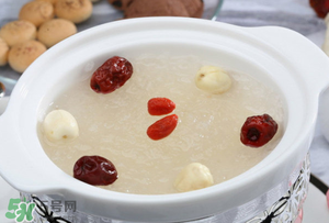 為什么煮紅棗會(huì)有白沫？紅棗煮出來(lái)上面一層白沬是什么？