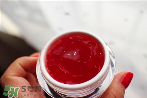 紅酒面膜可以天天敷嗎？紅酒面膜敷完臉用洗嗎？