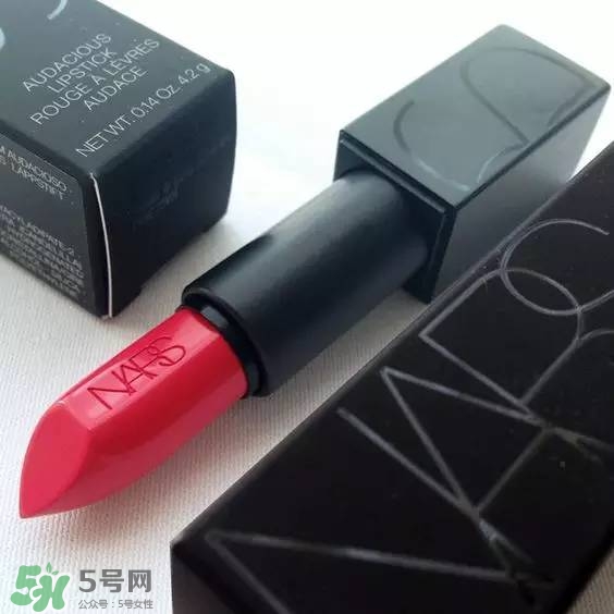 珊瑚紅口紅是什么顏色？珊瑚紅口紅試色