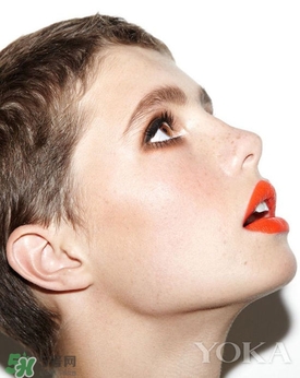 珊瑚橘色口紅適合什么膚色？珊瑚橘口紅適合黃皮嗎？