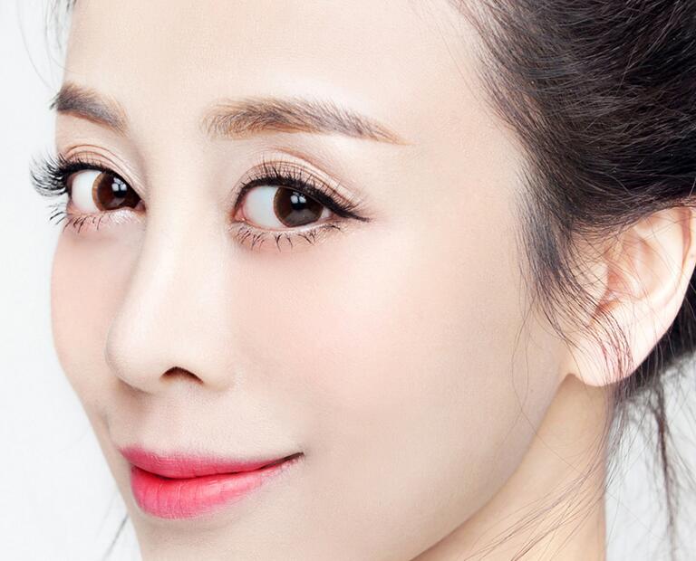 哪些人需要開眼角？需要開眼角的眼睛圖片