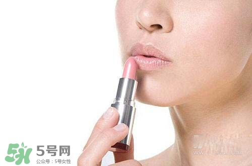 口紅過敏是怎樣的？口紅過敏怎么辦？