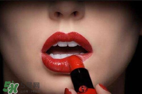 口紅過敏是怎樣的？口紅過敏怎么辦？