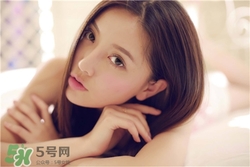 假體隆胸老了會(huì)怎么樣？假體隆胸會(huì)引發(fā)乳腺疾病嗎？