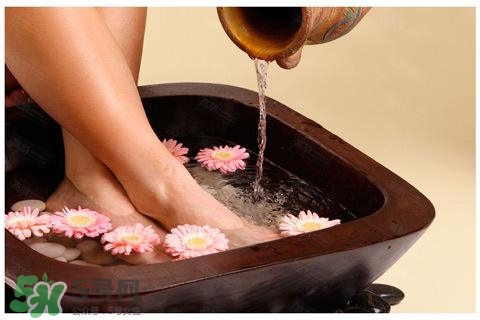 爬山的好處 爬山后腿疼最快的恢復(fù)方法 爬山的好處 爬山后腿疼最快的恢復(fù)方法