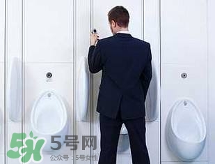 男性尿痛出血怎么回事？男性尿痛是怎么引起的