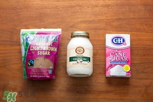 唇部磨砂膏多久用一次？唇部磨砂膏可以天天用嗎？