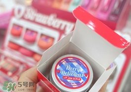 愛麗小屋唇部磨砂膏怎么樣？愛麗小屋唇部磨砂膏和悅詩風吟哪個好？