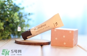 悅詩風吟唇部磨砂膏怎么樣？悅詩風吟去角質(zhì)磨砂膏怎么用？