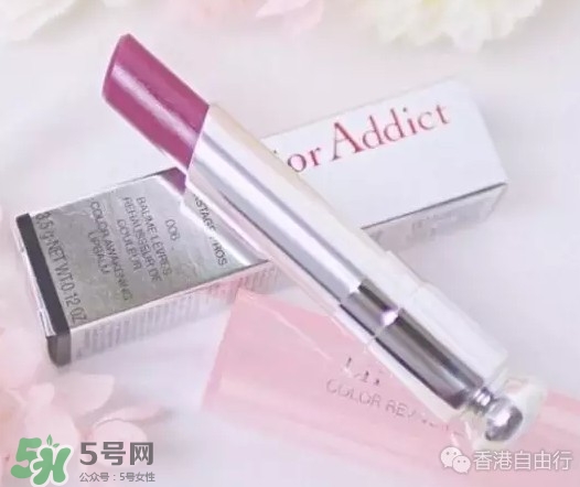 迪奧唇部磨砂膏怎么用？dior迪奧去角質(zhì)唇膏使用方法