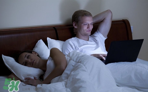 女性性冷淡怎么辦？女性性冷淡應(yīng)吃點(diǎn)什么