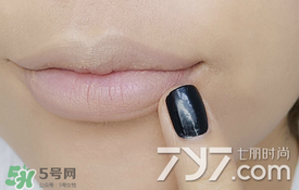 啞光口紅怎么涂好看？啞光口紅畫法步驟圖解