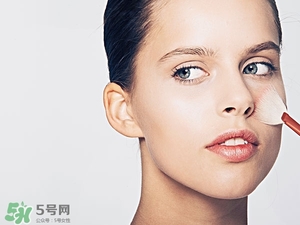 妝容不服帖的原因 怎么樣讓妝容服帖 妝容不服帖的原因 怎么樣讓妝容服帖