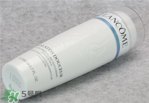 蘭蔻卸妝乳怎么用？蘭蔻卸妝乳的用法