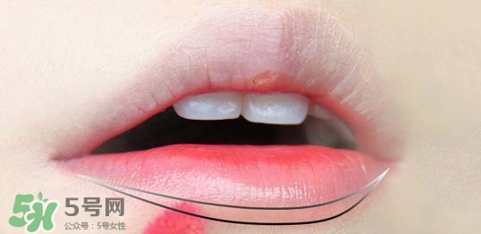 唇釉成膜是什么意思？唇釉怎么成膜？