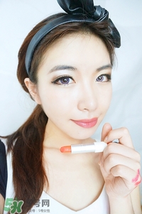 霧面口紅怎么涂？霧面口紅畫(huà)法步驟