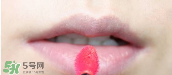 唇釉成膜是什么意思？唇釉怎么成膜？
