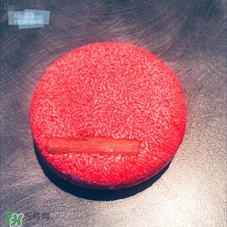 lush小紅帽洗發(fā)皂怎么用？lush小紅帽洗發(fā)皂使用方法