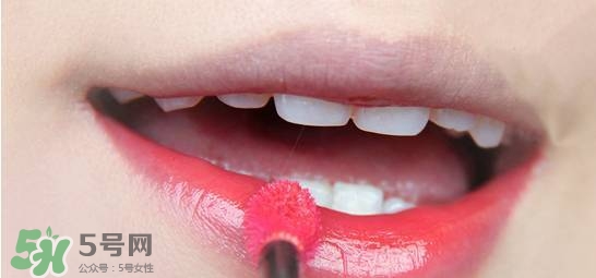 唇釉成膜是什么意思？唇釉怎么成膜？