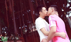 為什么同性戀都是帥哥？為什么同性戀容易的艾滋病呢