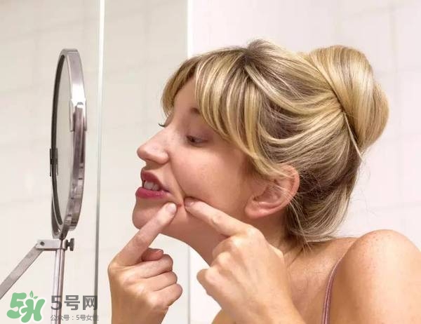 卸妝油會悶痘嗎？卸妝油會不會悶痘？