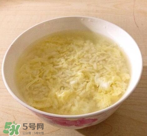 酒釀蛋真能豐胸嗎？酒釀蛋怎么吃豐胸？