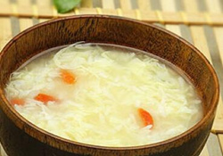 酒釀蛋真能豐胸嗎？酒釀蛋怎么吃豐胸？