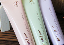 長痘痘可以用隔離霜嗎？痘痘肌可以用隔離霜嗎？