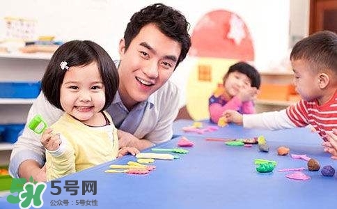 早教有必要上嗎 寶寶上早教課有必要嗎 早教有必要上嗎 寶寶上早教課有必要嗎