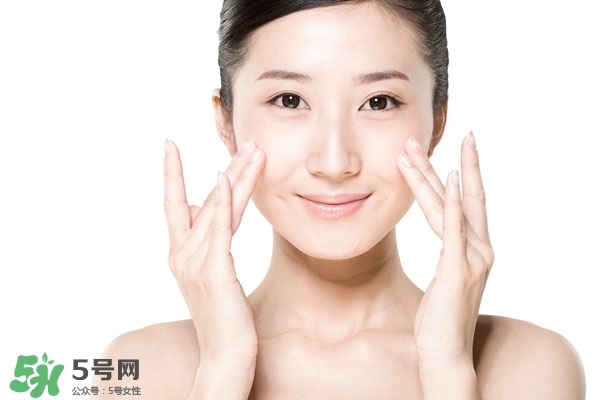 氣墊霜的用法 氣墊霜怎么用 氣墊霜的用法 氣墊霜怎么用